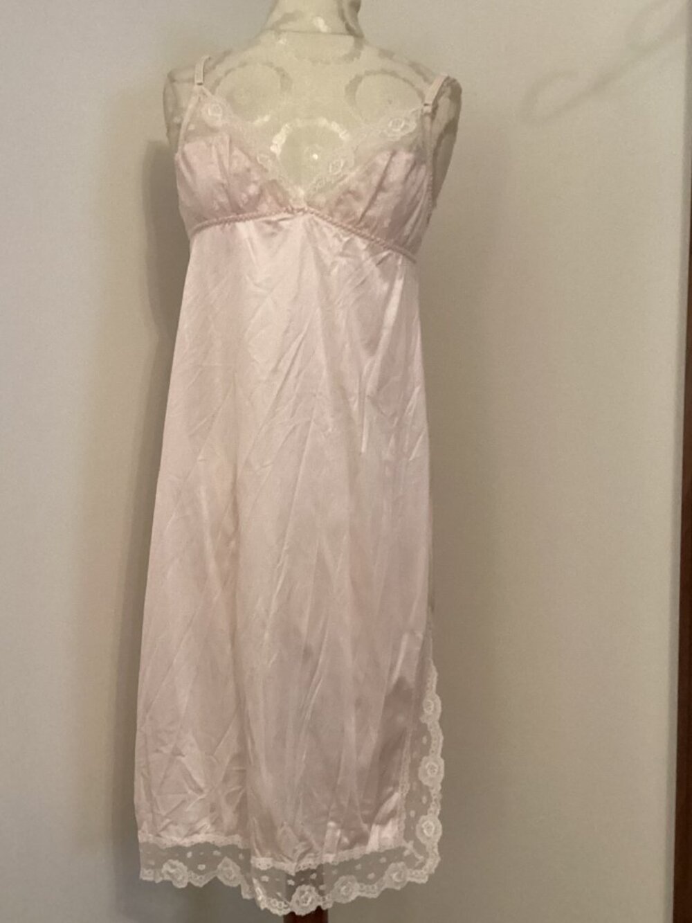 NEW VTG Warner's Whimsies Pink Lace Trim Nylon Slip Nighty Gown Lingerie 36
